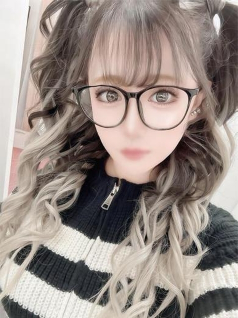 ねね⭐︎濡れ確！令和の美ギャル